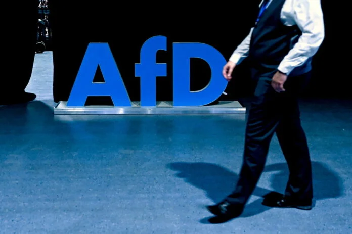 Γερμανία: Δεύτερο το ακροδεξιό AfD σε δημοσκόπηση