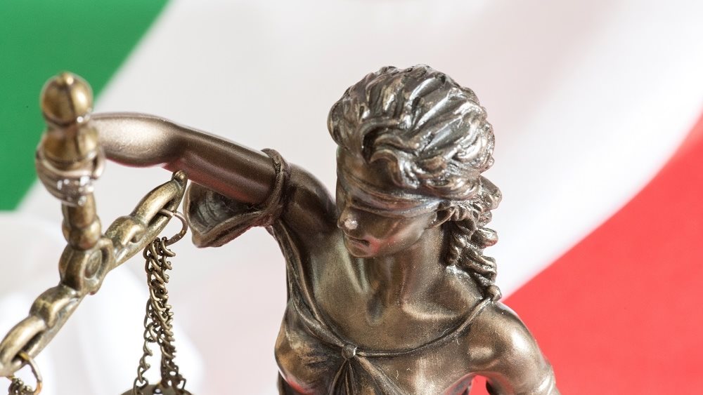 Χριστίνα Ι. Σταμούλη για επανορθώσεις: Λύγισε, τελικά, η Ιταλική Δικαιοσύνη;