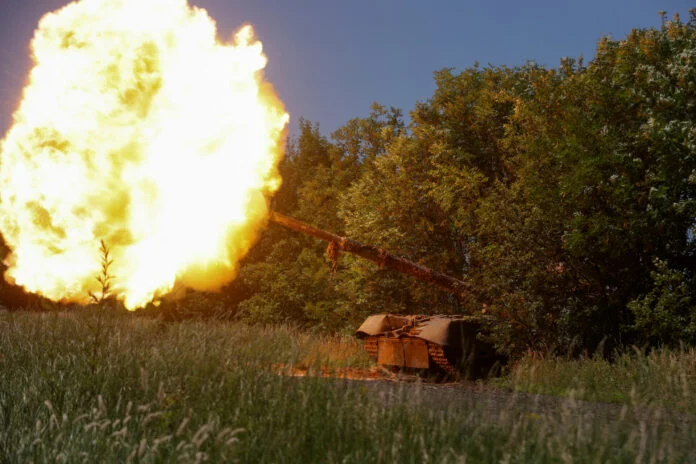 Ουκρανία: Τα πυρομαχικά διασποράς χρησιμοποιούνται ήδη στο πεδίο μάχης