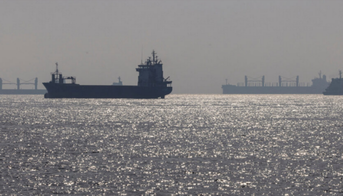 Ρωσία: Δεν σκοπεύει να επιτεθεί σε εμπορικά πλοία στον Εύξεινο Πόντο