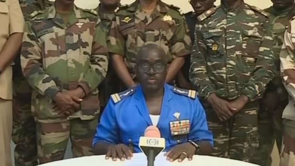 Νίγηρας: Οι στρατοί της Μπουρκίνα Φάσο και του Μαλί μπορούν να επέμβουν “σε περίπτωση επίθεσης”