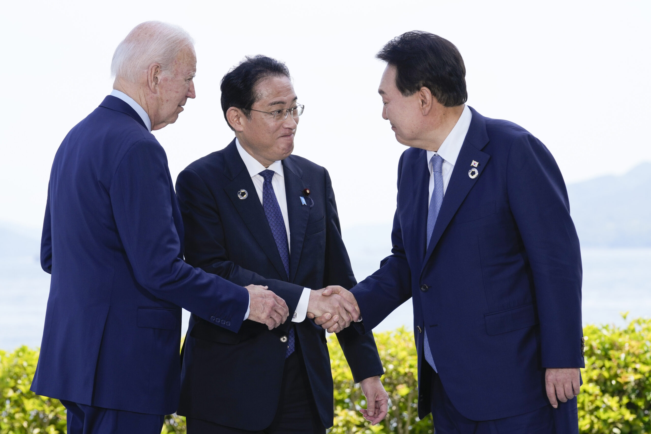 Τριμερής σύνοδος ΗΠΑ – Ιαπωνίας – Νότιας Κορέας στο Κάμπ Ντέιβιντ με το «βλέμμα» στην Κίνα