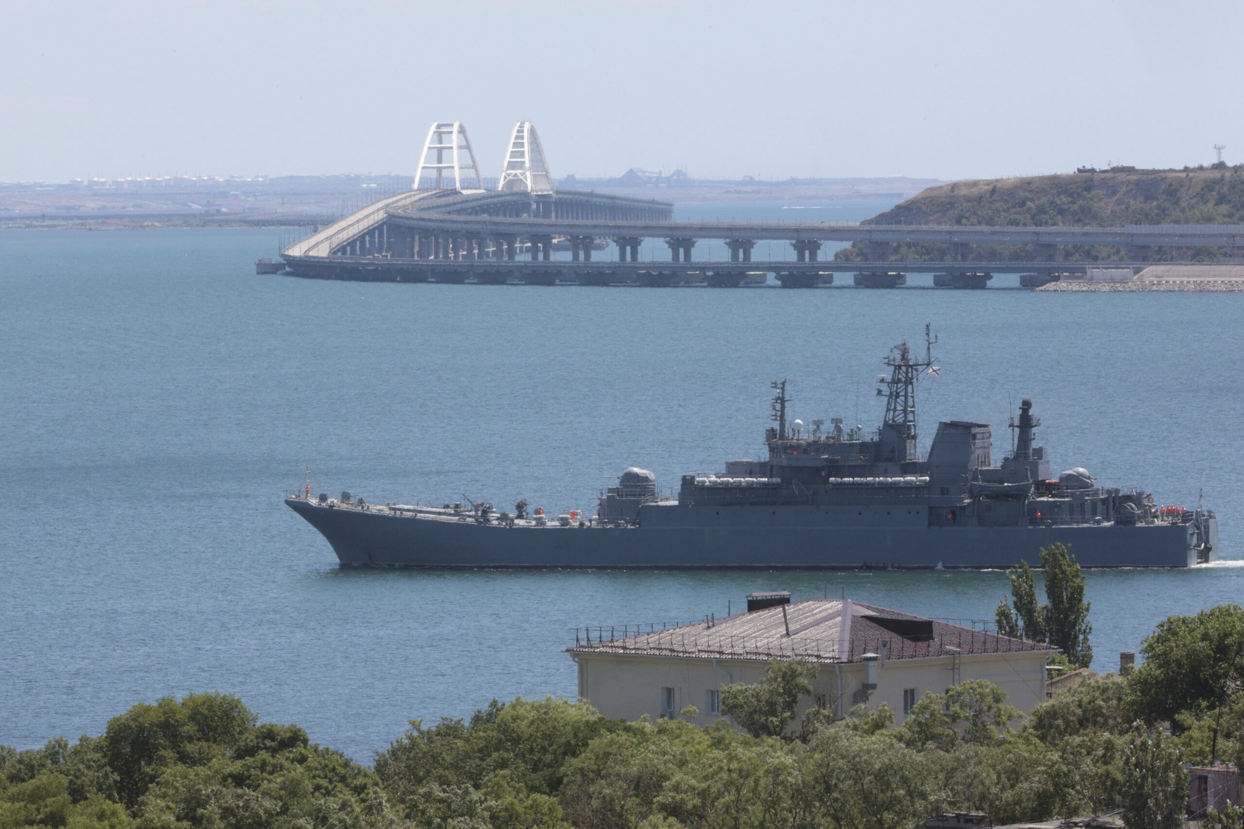 Η Ρωσία ισχυρίζεται πως «κατέστρεψε» ουκρανικό πολεμικό πλοίο στον Εύξεινο Πόντο