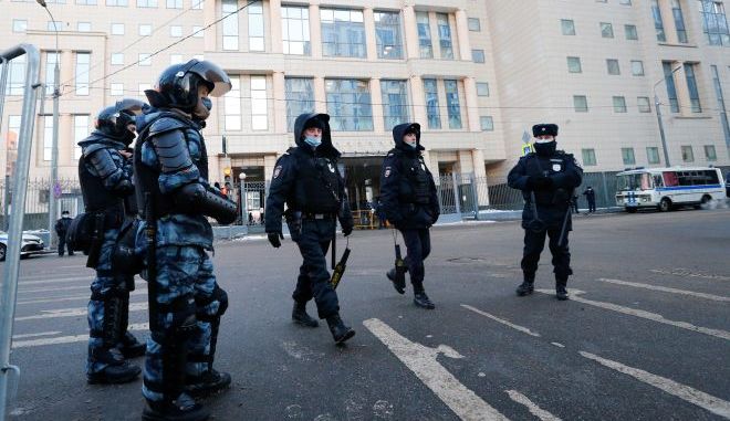 Μόσχα: Συνελήφθη Ρώσος που κατηγορείται ότι μετέφερε στις ΗΠΑ πληροφορίες για τον πόλεμο
