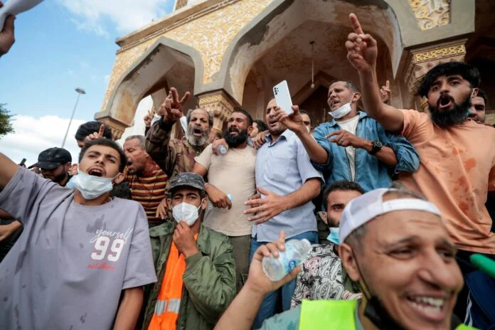 Λιβύη: Διαδηλώνουν οι κάτοικοι μετά τις φονικές πλημμύρες- Ζητούν να λογοδοτήσουν οι αρχές