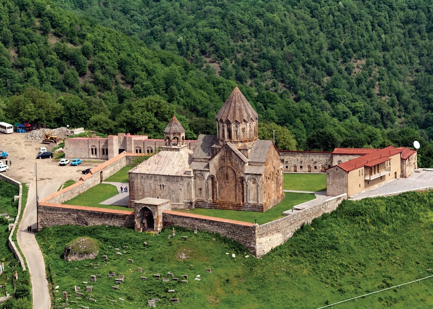 Το Αρτσάχ είναι Αζερμπαϊτζάν; Ποιος τα έχτισε όλα αυτά αιώνες πριν;