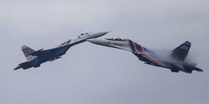 BBC: Ρώσος πιλότος επιχείρησε να καταρρίψει βρετανικό αεροσκάφος το 2022