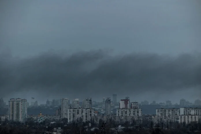 Ουκρανία: Εκρήξεις στο Κίεβο – Καταρρίφθηκαν πάνω από 20 ρωσικά drones