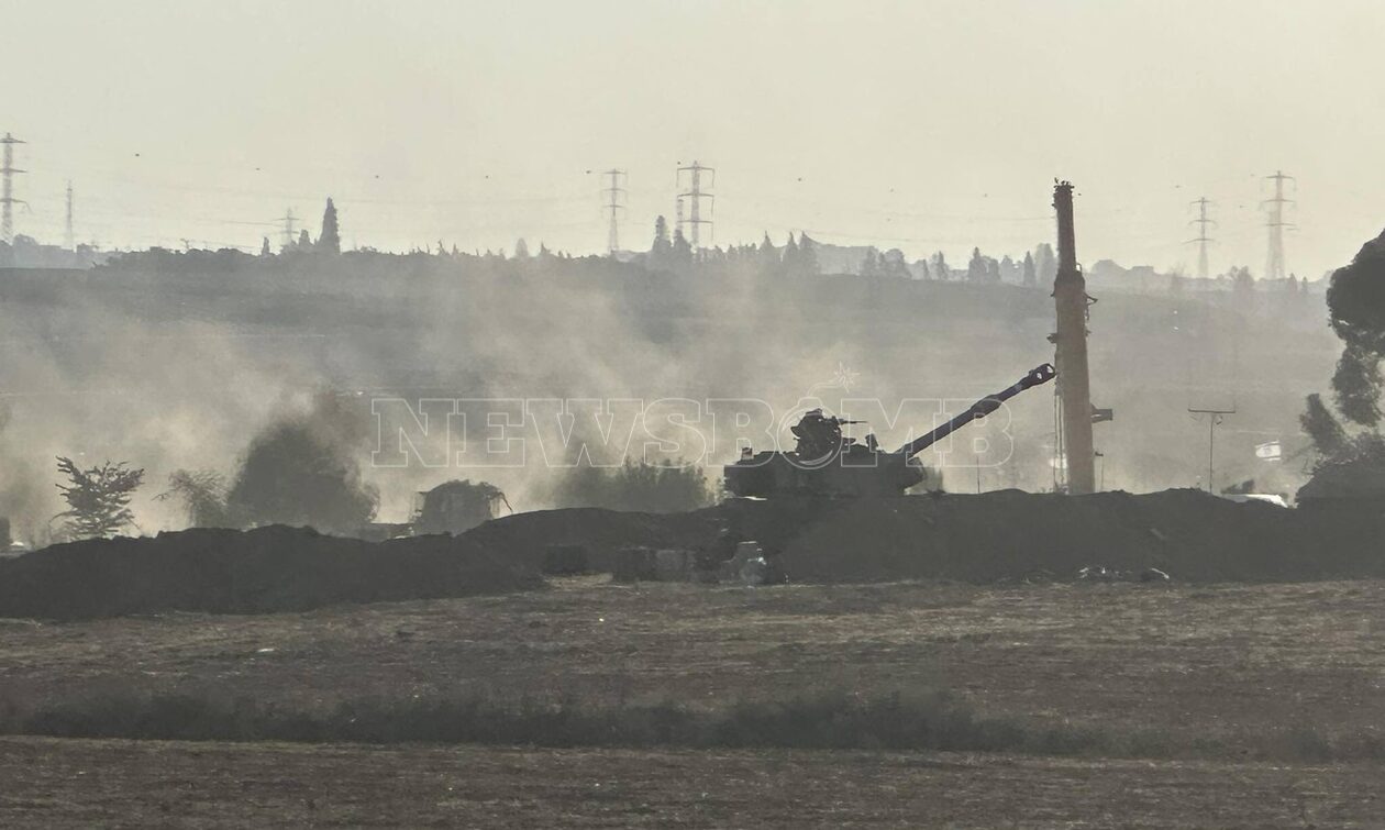 Η ισραηλινή πολεμική μηχανή αναπτύσσεται κοντά στη Γάζα