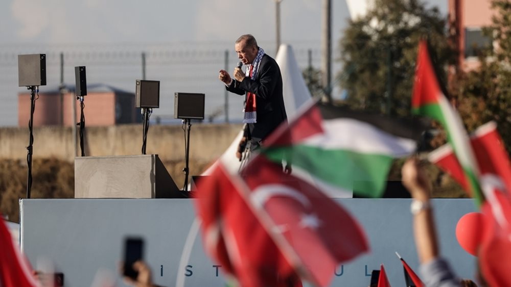 Κωνσταντινούπολη: Ποια μηνύματα εξέπεμψε η ομιλία Ερντογάν για τη Γάζα
