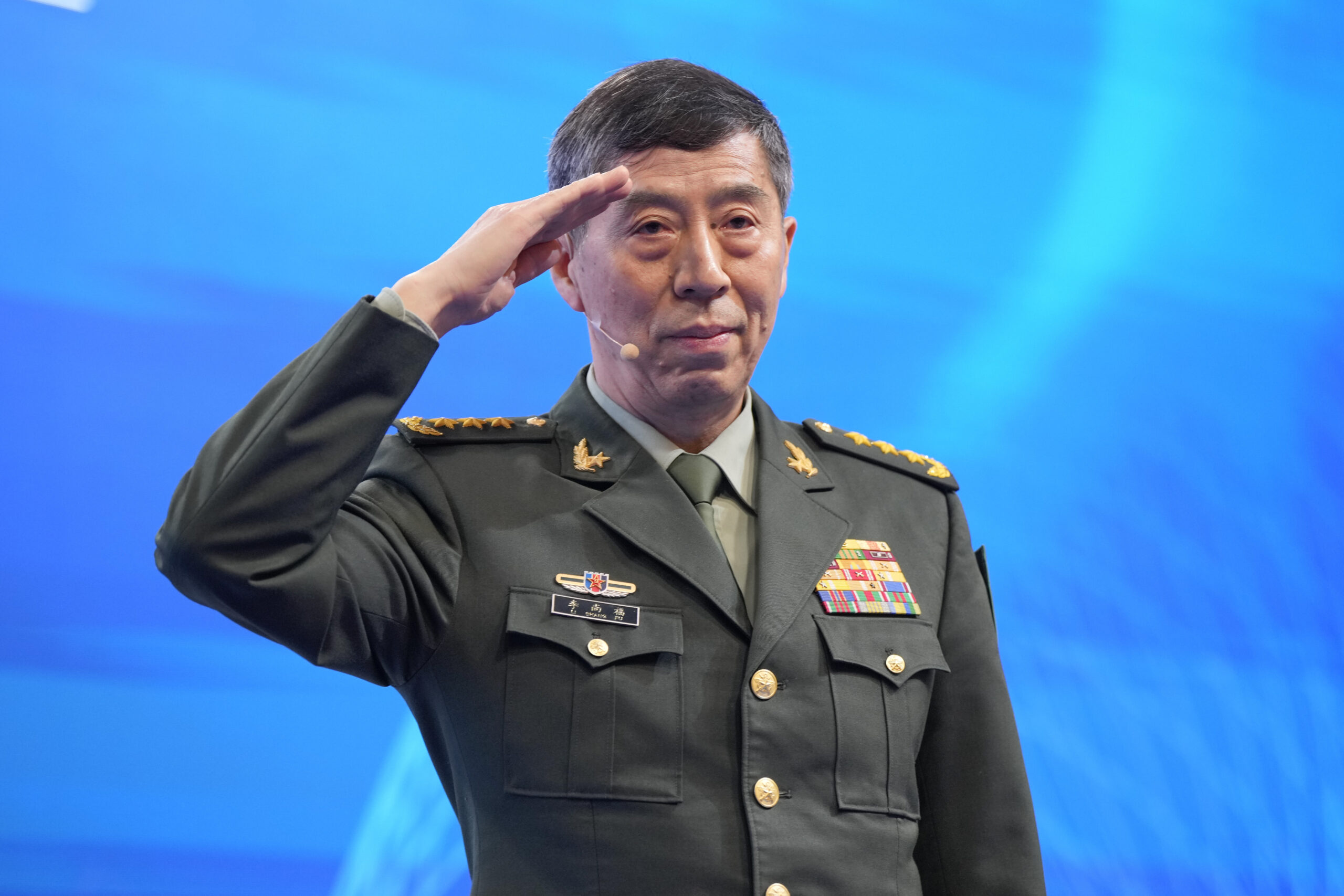 Κίνα: “Έφυγε” και ο υπουργός Αμυνας Λί Σανγκφού