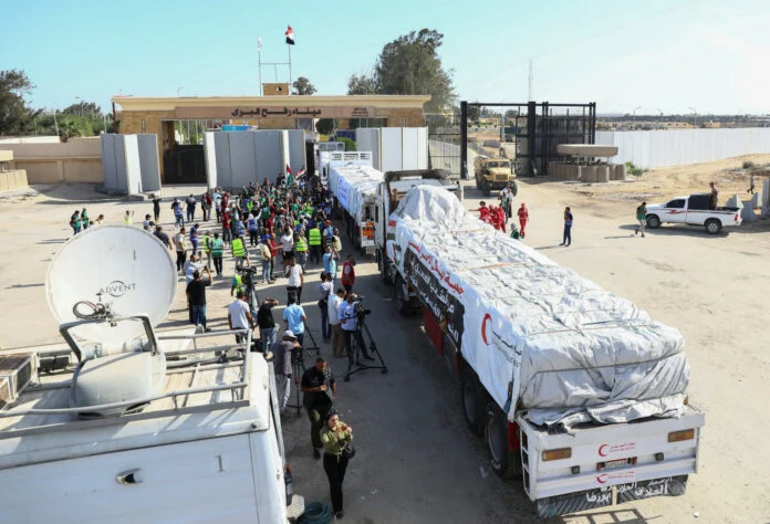 Στα σύνορα Γάζας – Αιγύπτου ο εισαγγελέας ΔΠΔ: «Δεν πρέπει να παρεμποδίζεται η παράδοση ανθρωπιστικής βοήθειας»