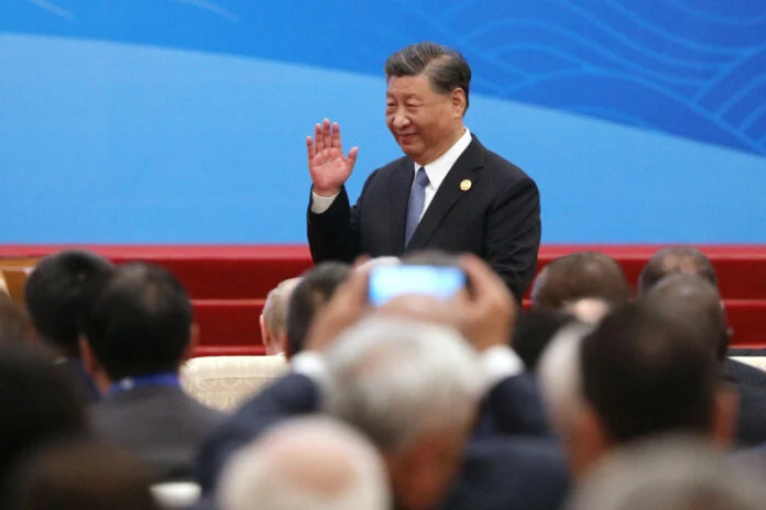 Σι Τζινπίνγκ: Πρόθυμη η Κίνα να συνεργαστεί με την Αίγυπτο για τη σταθεροποίηση της κατάστασης στη Μέση Ανατολή