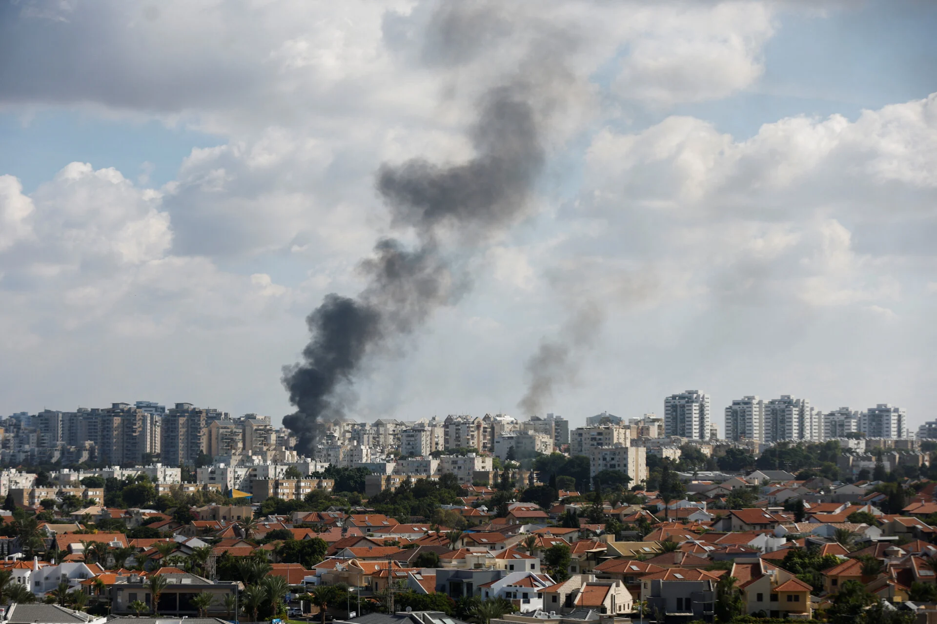 Ισραήλ: «Είμαστε σε πόλεμο» – Αντίποινα μετά τη μεγάλη επίθεση της Χαμάς