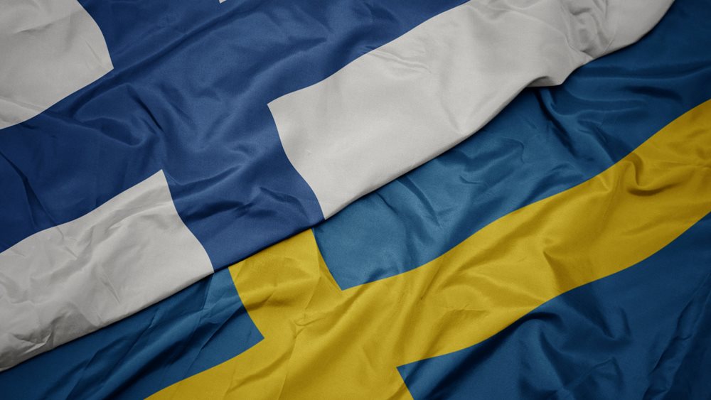 Η Φινλανδία και η Σουηδία ενισχύουν την αμυντική γραμμή της Δύσης
