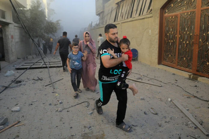 Γάζα: Εκτοπισμένο το 70% του πληθυσμού