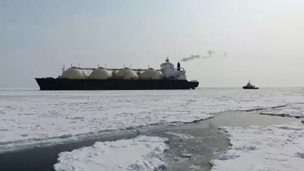 Ρωσία: LNG μέσω Αρκτικής, δυτικοί «συνεργάτες» και 40 νεκρά μεγαλοστελέχη του ενεργειακού κλάδου