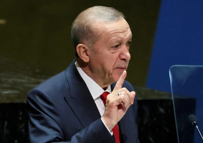 Κωνσταντινούπολη ο μεγάλος σεβντάς του Ερντογάν! Θέλει να την επανακτήσει απ’τον Ιμάμογλου σαν… Πορθητής