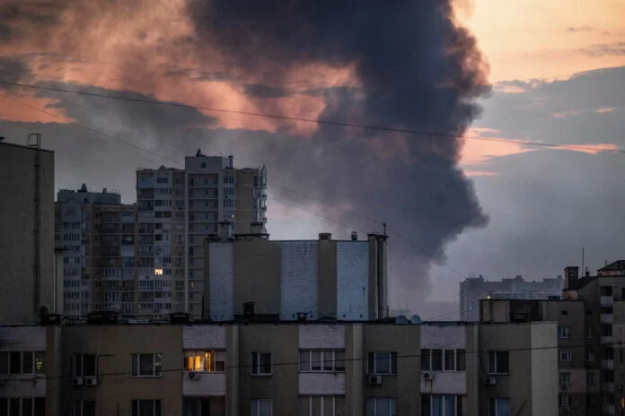 Ουκρανία: Σφοδρή ρωσική επίθεση στο Κίεβο με drones