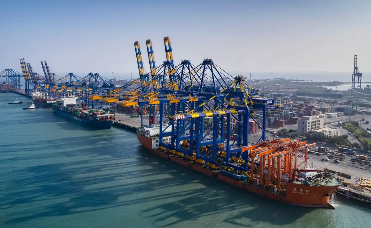 Η Μούνδρα γίνεται το πρώτο λιμάνι της Ινδίας που χειρίζεται 16,1 εκατομμύρια τόνους φορτίου