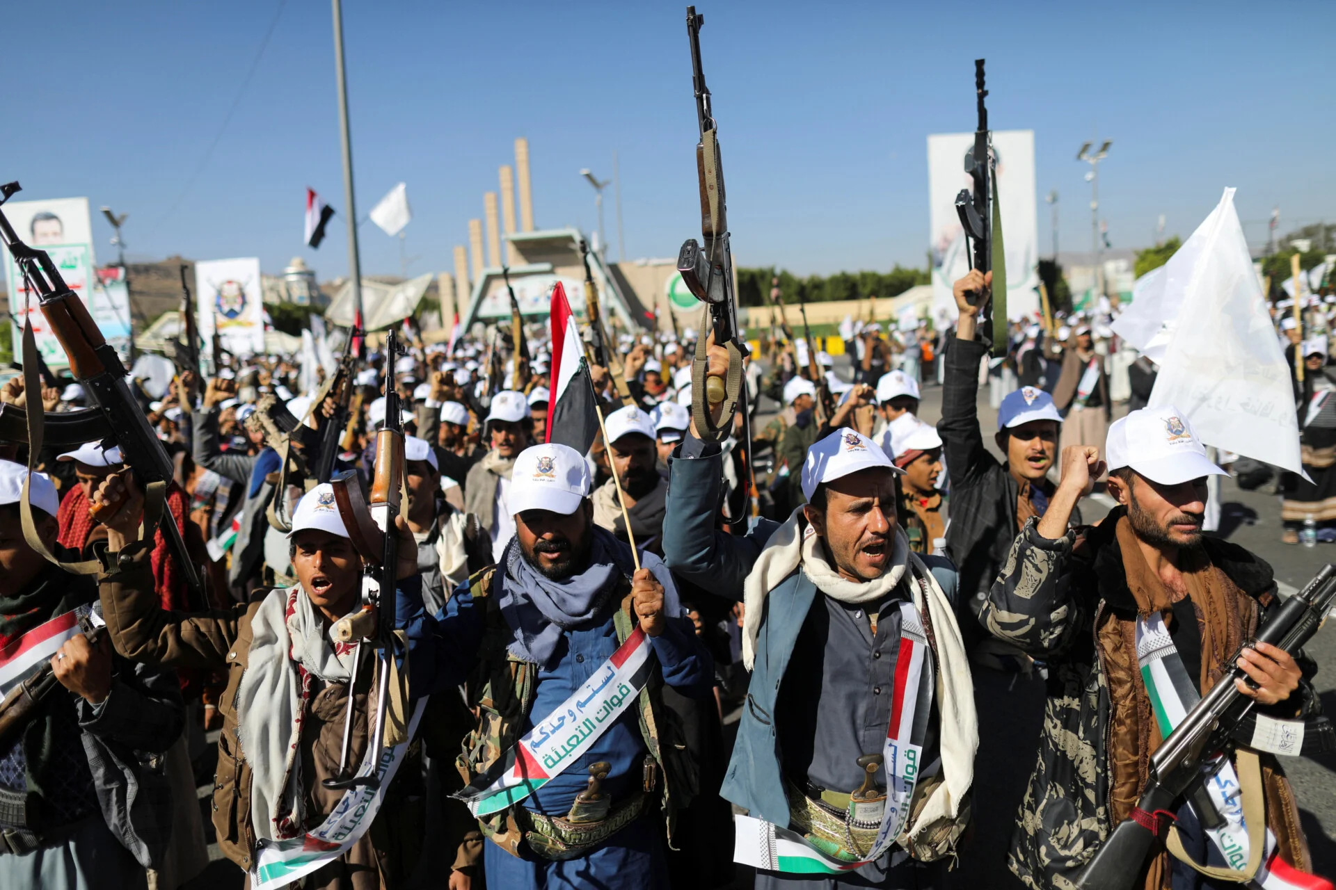 Πολυεθνικός στόλος στην Ερυθρά θάλασσα για την αντιμετώπιση των Χούθι