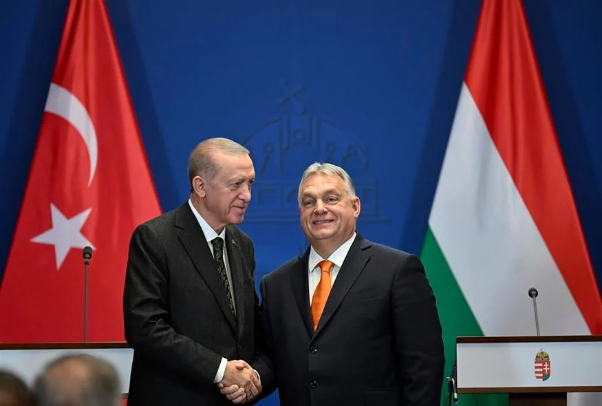 «Ενισχυμένη» στρατηγική σχέση με την Ουγγαρία εγκαινίασε ο Ερντογάν στη Βουδαπέστη