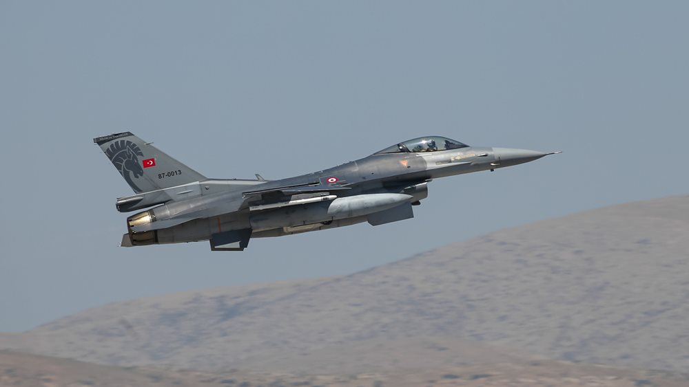 Νέες αεροπορικές επιθέσεις της Τουρκίας σε Ιράκ και Συρία – Βομβάρδισαν κλινική για διαβητικούς