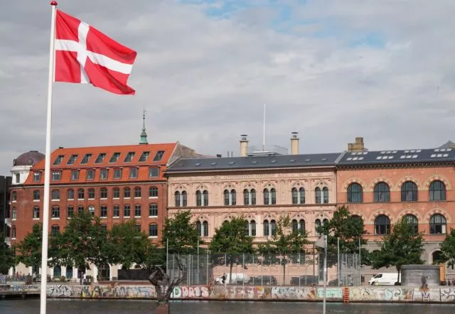 Η Δανία βγάζει τον στρατό στο δρόμο – Θα φυλά εβραϊκές τοποθεσίες