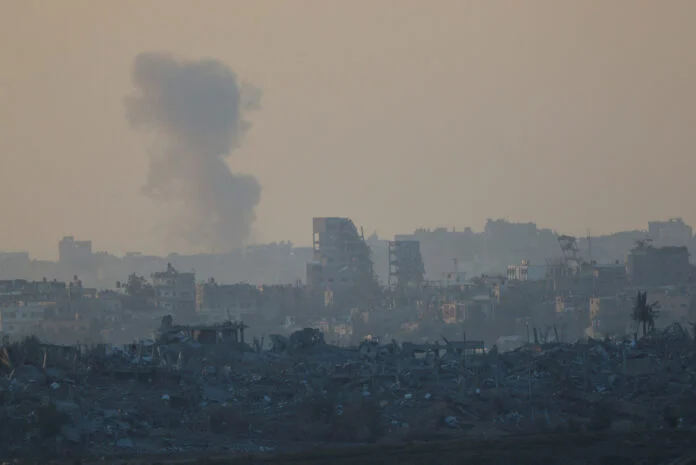 Γάζα: Σκληρές μάχες στη Χαν Γιουνίς – Στο στόχαστρο του Ισραήλ ο «αρχιτέκτονας» της επίθεσης της 7ης Οκτωβρίου