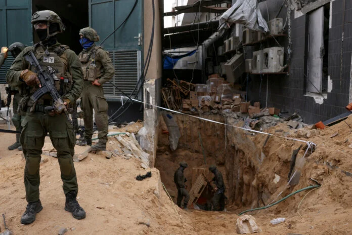Γάζα: «Σανίδα σωτηρίας» τα τούνελ για τη Χαμάς- Γιατί οι Ισραηλινοί δεν μπαίνουν μέσα στις σήραγγες που ανακαλύπτουν