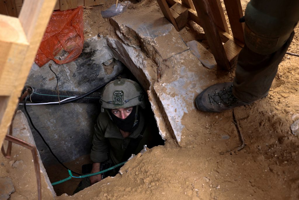 To Ισραήλ προσπαθεί να “πνίξει” τη Χαμάς! Πλημμυρίζει τα τούνελ με θαλασσινό νερό