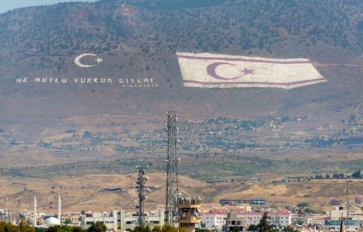 Η Τουρκία σχεδιάζει να εγκαταστήσει Παλαιστίνιους στο Κουρδιστάν και τα κατεχόμενα, με σκοπό τη δημογραφική αλλοίωση