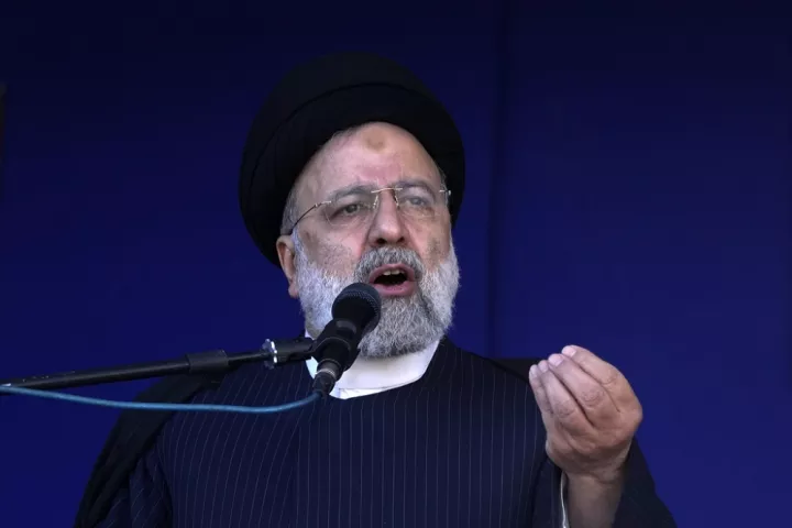 Ο πρόεδρος του Ιράν Εμπραχίμ Ραϊσί απείλησε το Ισραήλ για το θάνατο των πέντε αξιωματικών των Φρουρών της Επανάστασης