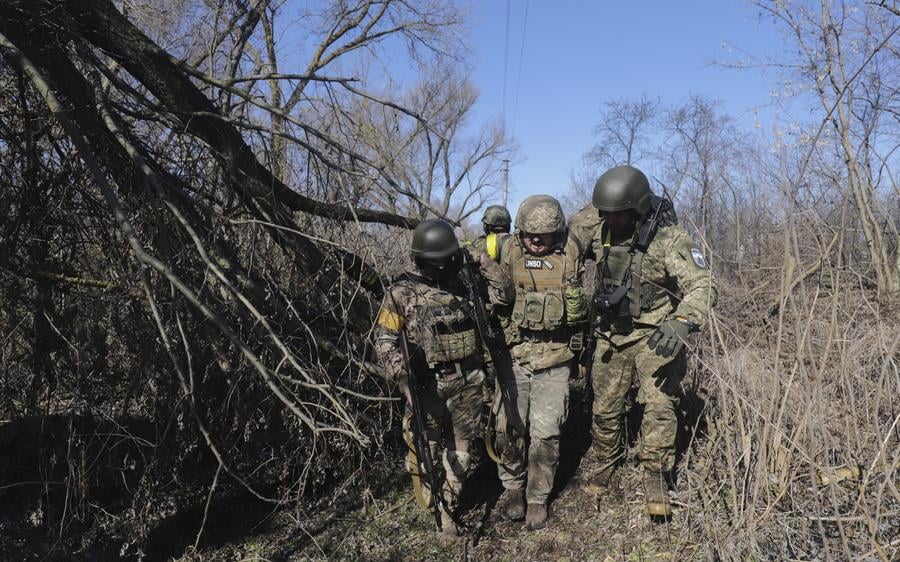 Ουκρανία: Μονάδες πεζοναυτών και αλεξιπτωτιστών του ρωσικού στρατού δεν θέλουν να συμμετάσχουν σε παρακινδυνευμένες επιθέσεις