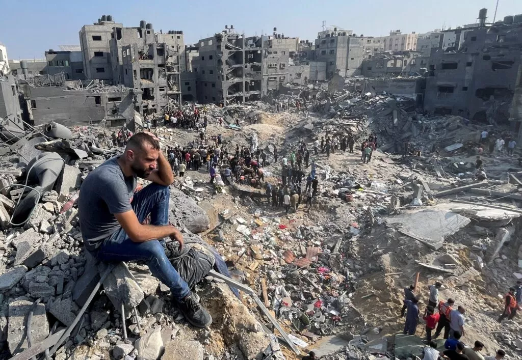 Τουλάχιστον τα μισά κτίρια στη Γάζα έχουν καταστραφεί – Όσα δείχνουν δορυφορικές εικόνες