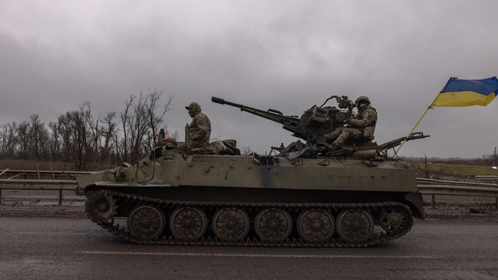 Οι Ουκρανοί ετοιμάζονται για έναν πόλεμο που θα διαρκέσει πολύ – Θα ακολουθήσει μέχρι τέλους η Δύση;