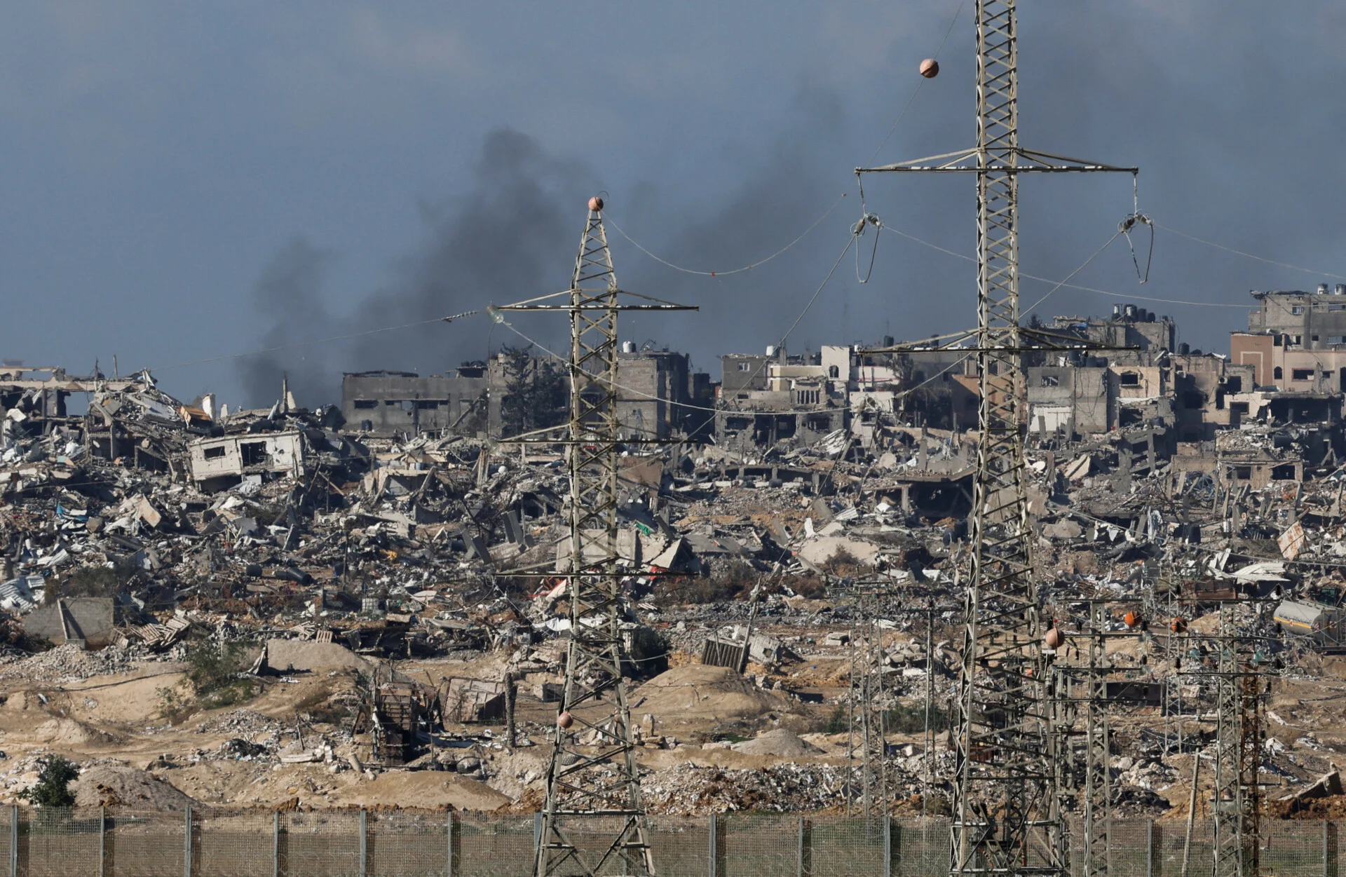 Γάζα: Χωρίς ίντερνετ και τηλέφωνο οι κάτοικοι για έκτη μέρα