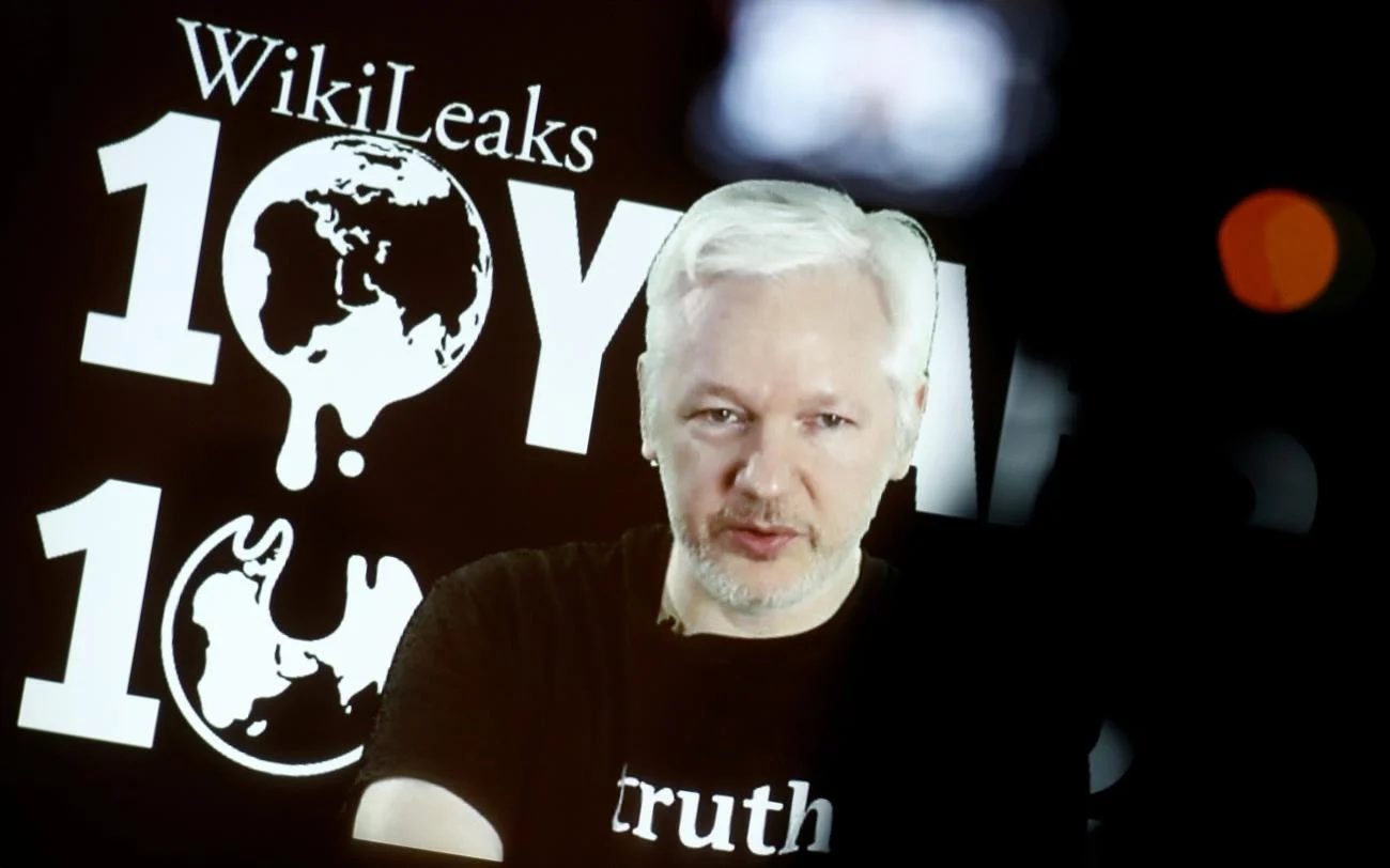 Δικηγόρος Ασάνζ: Στο στόχαστρο ΗΠΑ και Τραμπ ο ιδρυτής του Wikileaks