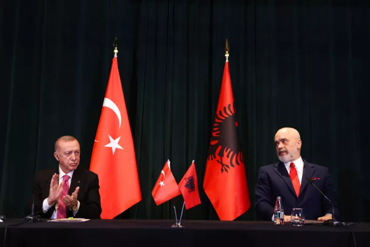 Ράμα – Ερντογάν: Υπέγραψαν έξι συμφωνίες, μεταξύ αυτών και στρατιωτικής συνεργασίας