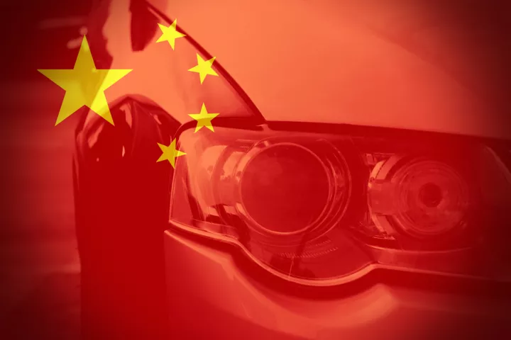 Deutsche Welle: Η Κίνα εισβάλλει στην ευρωπαϊκή αγορά ηλεκτροκίνητων