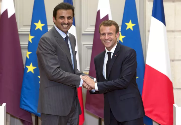 Στη Γαλλία ο εμίρης του Κατάρ για συνομιλίες σχετικά με ενδεχόμενη ανακωχή στη Γάζα