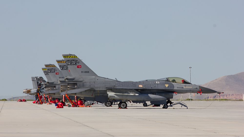 Τζον Σαρμπάνης για F-16 στην Τουρκία: Το Στέιτ Ντιπάρτμεντ έδωσε διαβεβαιώσεις σχετικά με την ελληνική ασφάλεια