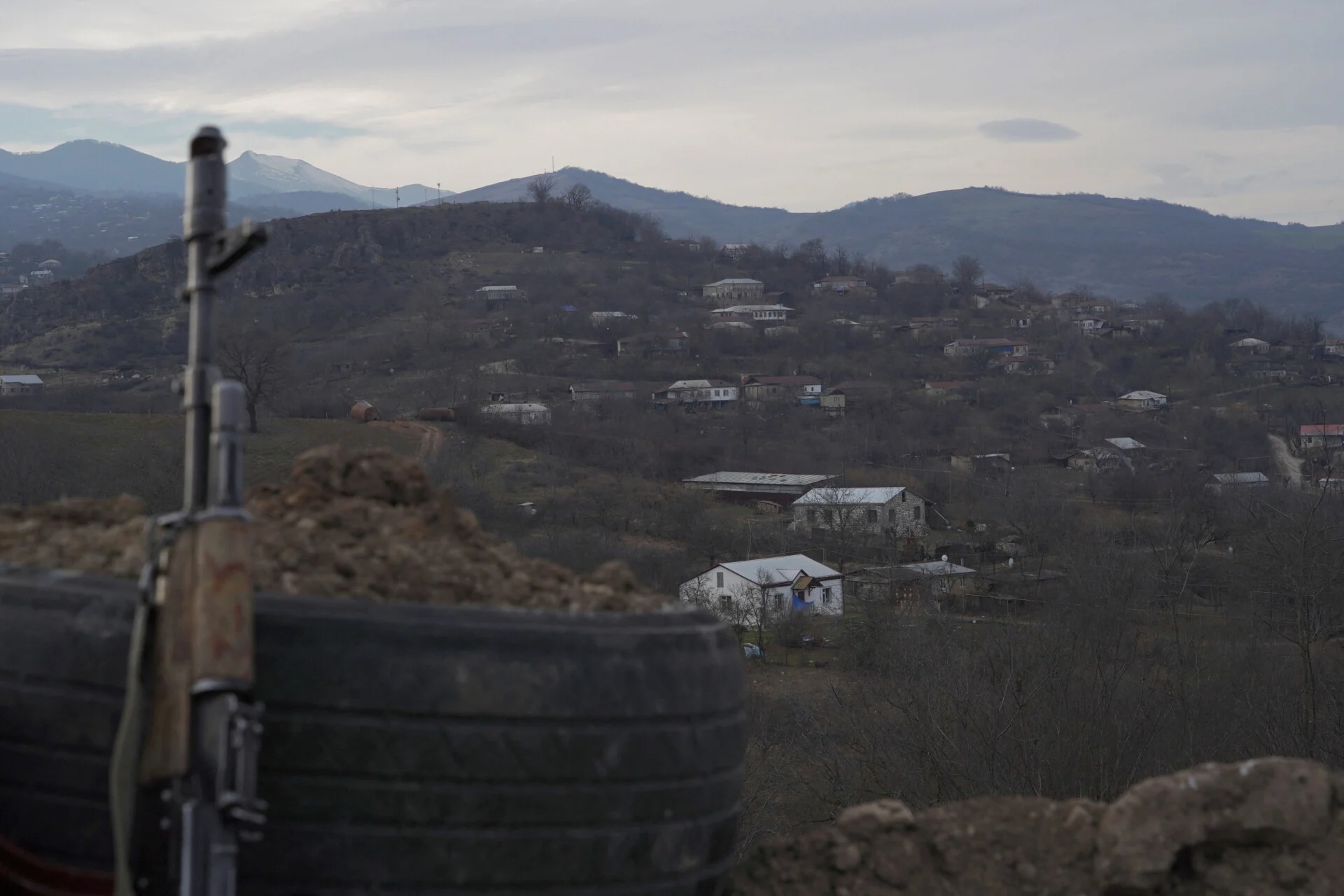 Αρμενία: Νεκροί τέσσερις στρατιώτες από πυρά του Αζερμπαϊτζάν στην επαρχία Σιούνικ