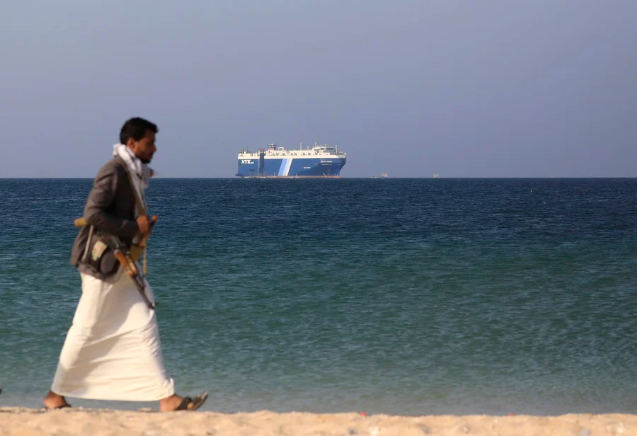 Χούθι: Ανακοίνωσαν ότι στόχευσαν βρετανικό πλοίο στην Ερυθρά Θάλασσα