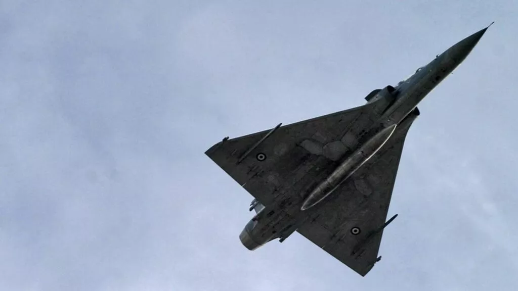 Ουκρανία: Πιθανόν να εντάξει στον στόλο της πολεμικής της αεροπορίας παροπλισμένα γαλλικά μαχητικά Mirage 2000