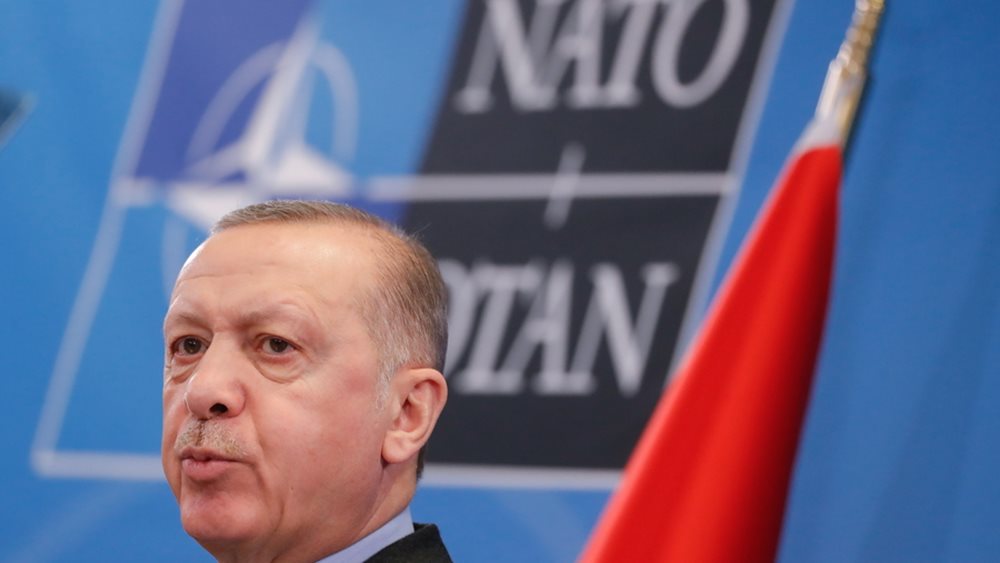 Η Τουρκία αναθερμαίνει τις σχέσεις της με το ΝΑΤΟ, αλλά τα ακανθώδη ζητήματα παραμένουν