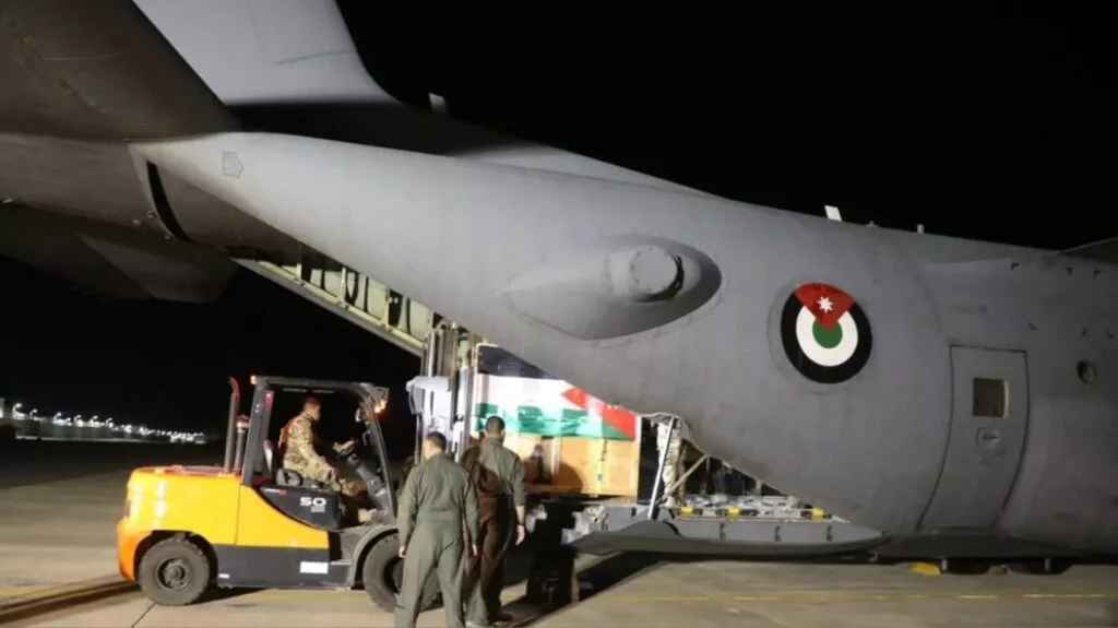 Ιορδανία: Η Πολεμική Αεροπορία έκανε ρίψεις ανθρωπιστικής βοήθειας στη Γάζα