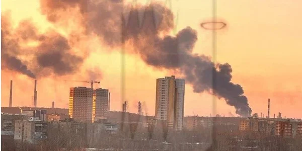 Ρωσία: Ουκρανικό drone προκάλεσε πυρκαγιά στο μεγαλύτερο διυλιστήριο της Rosneft