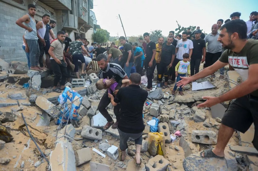 Μακελειό στη Γάζα με 112 νεκρούς: Η διεθνής κοινότητα ζητά έρευνα για τις ευθύνες