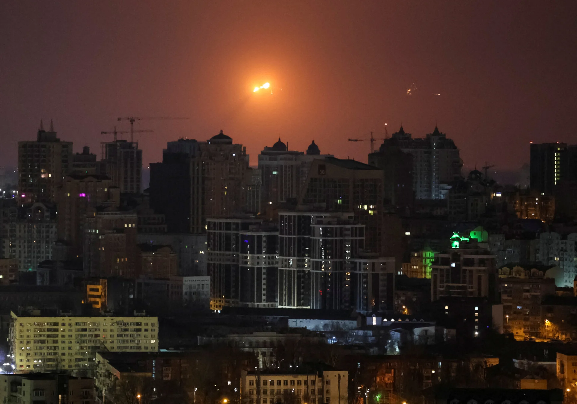 Ρωσικές επιθέσεις στην Οδησσό: 300.000 άνθρωποι χωρίς ρεύμα – Οι εκκλήσεις Ζελένσκι σε Δύση